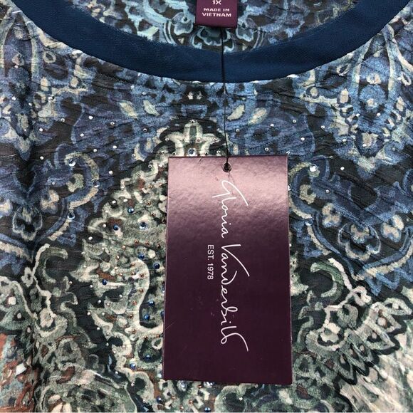 Gloria Vanderbilt Wilhemina Blouse Blue Green Popover Size 1X NWT Artsy Abstract - Picture 4 of 9